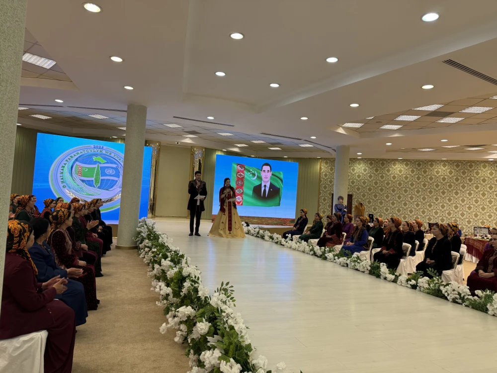 FASHION SHOWS OF TURKMEN NATIONAL CLOTHING